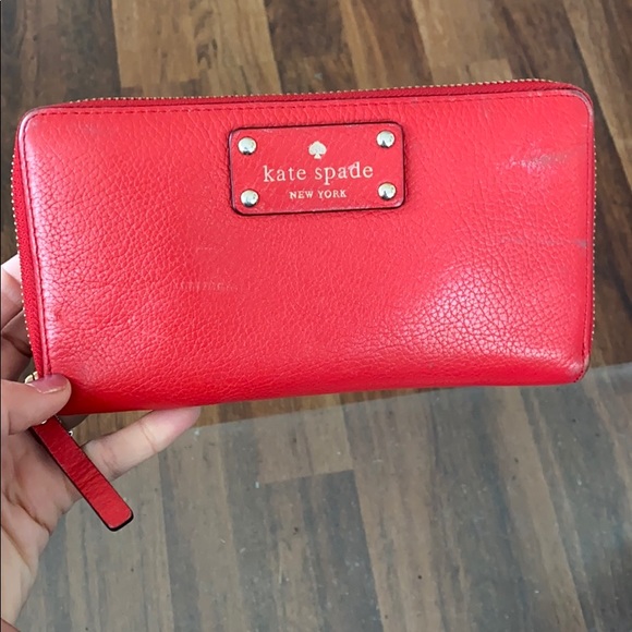 KATE SPADE WALLET - Picture 1 of 3